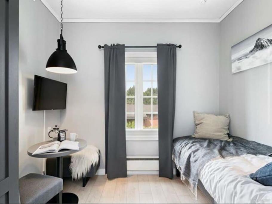 Ferienwohnung Comfy Studio Near Airport Garder Exterior foto